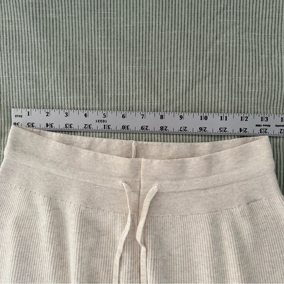 Uniqlo Rib Knit Sweatpants - Picture 4 of 7